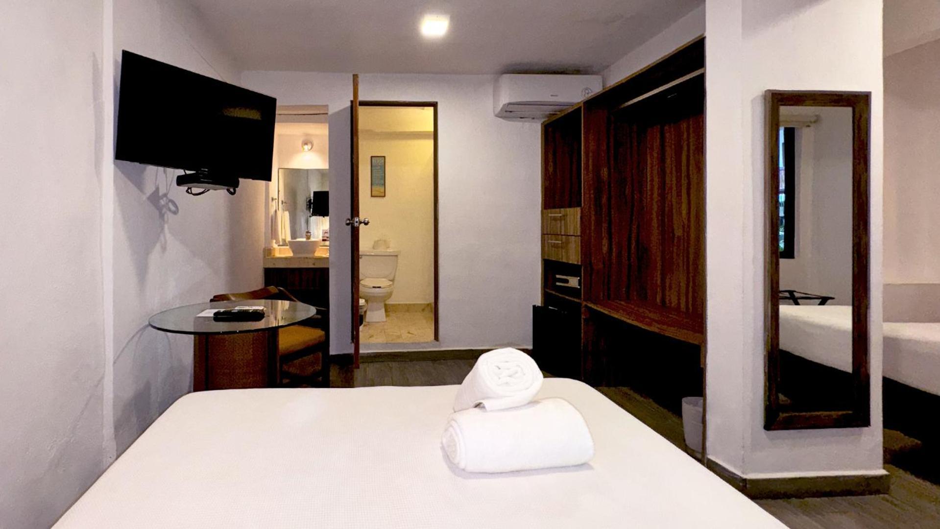 פלאייה דל כרמן Siesta Fiesta Hotel Adults Only - 5Th Avenue חדר תמונה